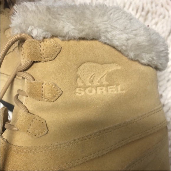 Sorel Thinsulate Waterfall Winter Boots - Picture 2 of 8